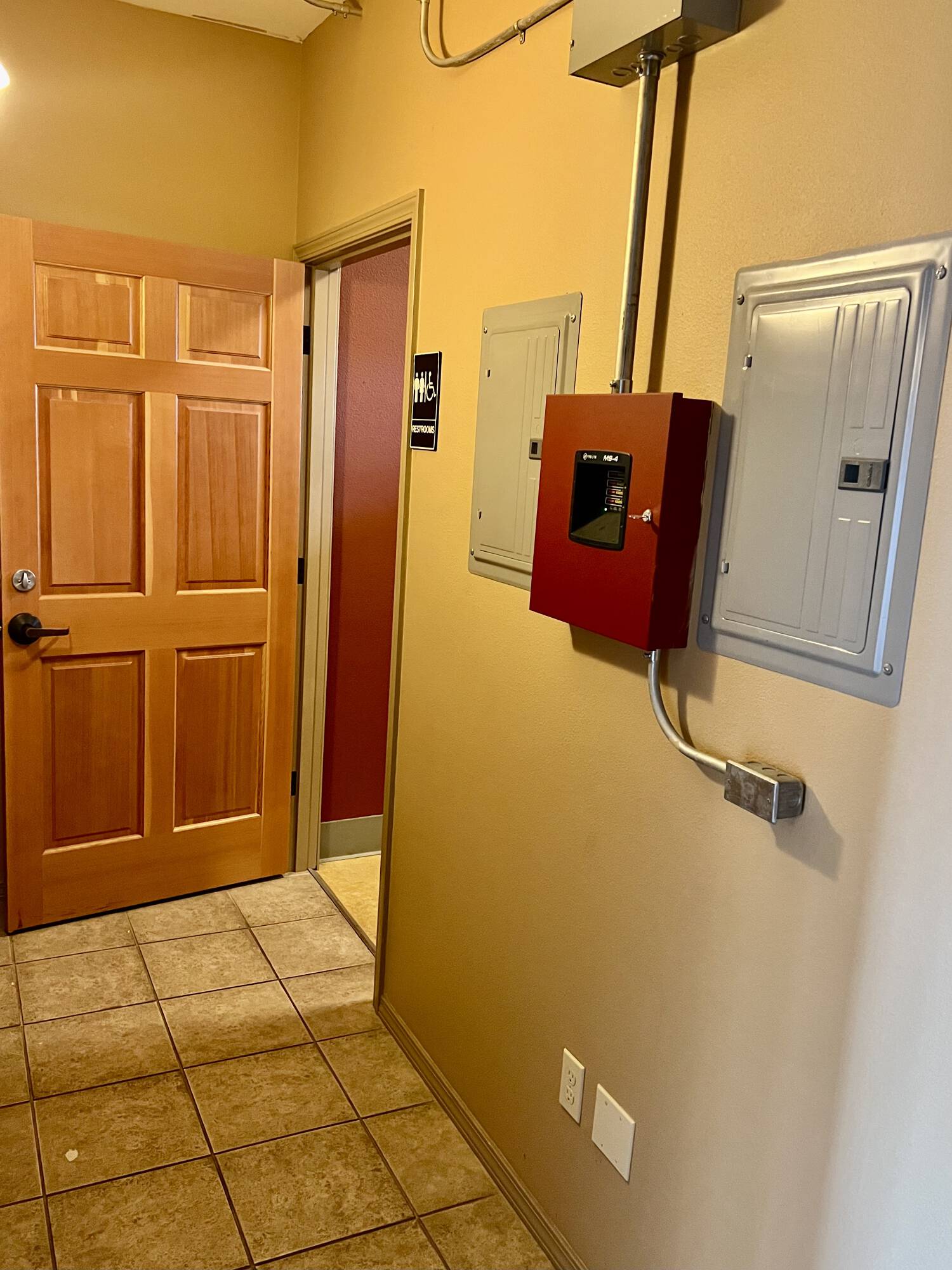 10 S Shasta Ave, Eagle Point, OR 97524