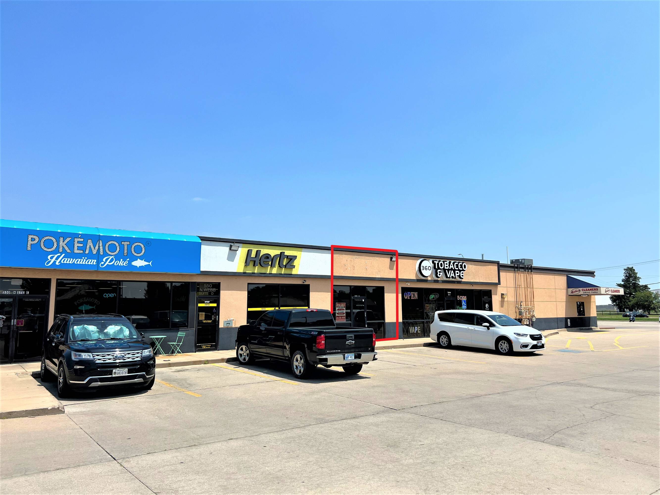 550 N b Rd, Wichita, KS 67206