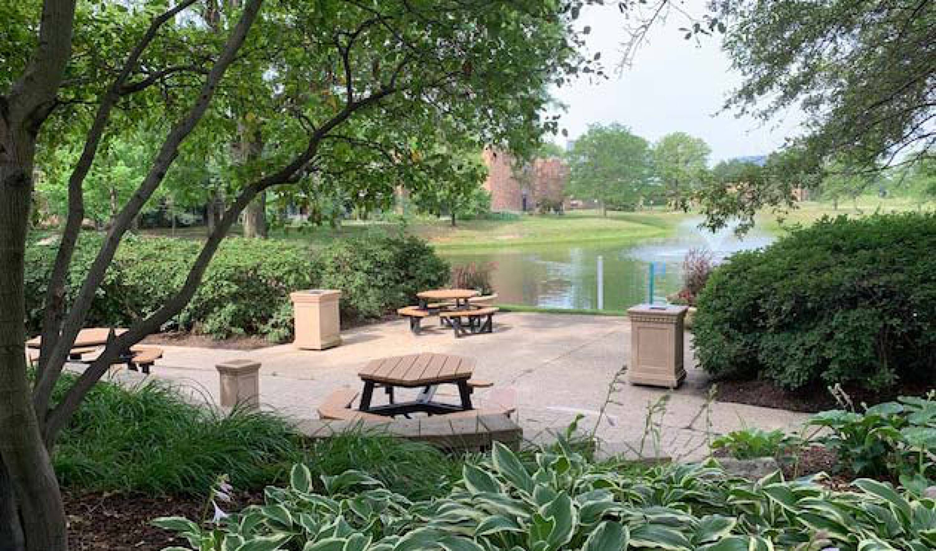 1827 Walden Office Square, Schaumburg, IL 60173