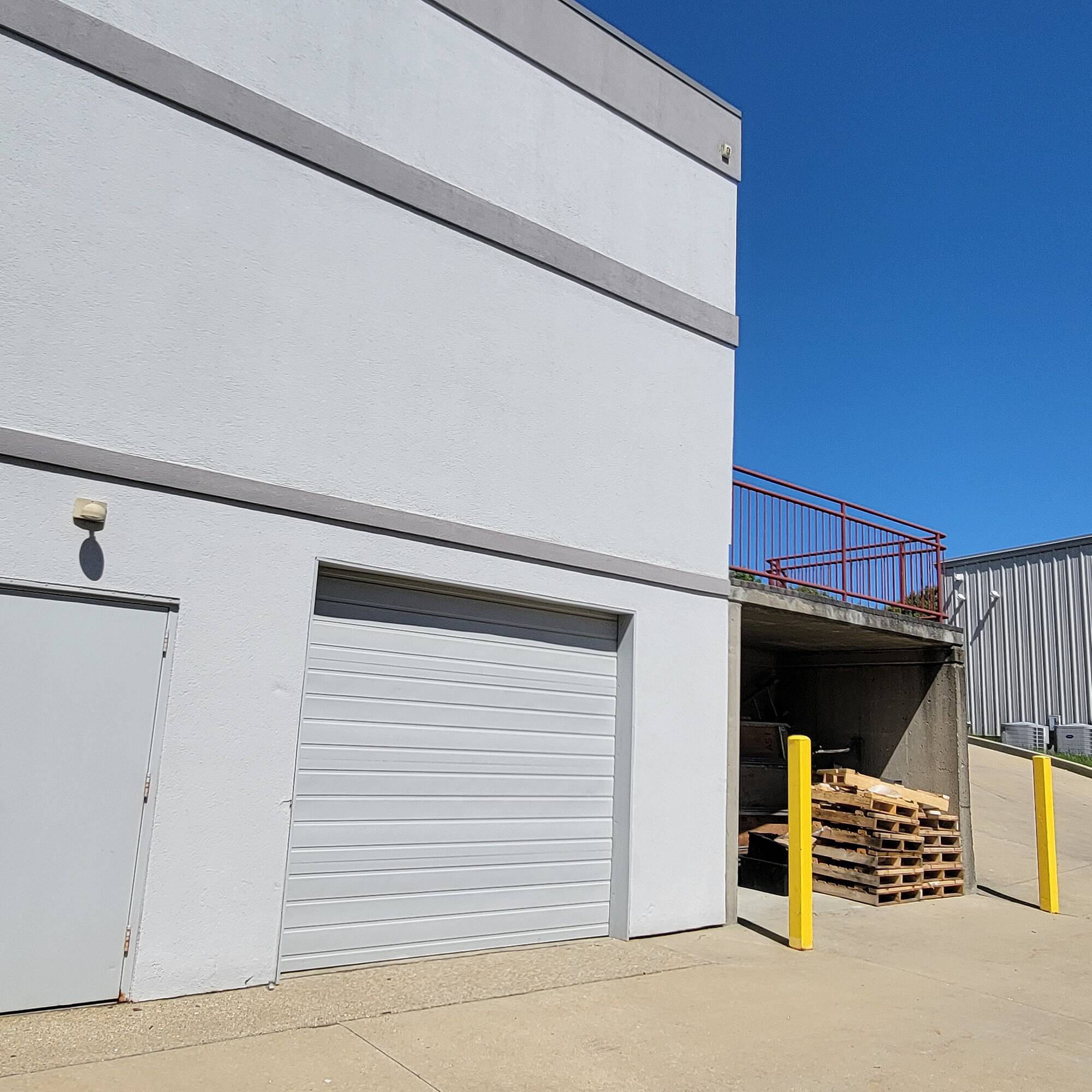 2126 Petersburg Rd, Hebron, KY 41048