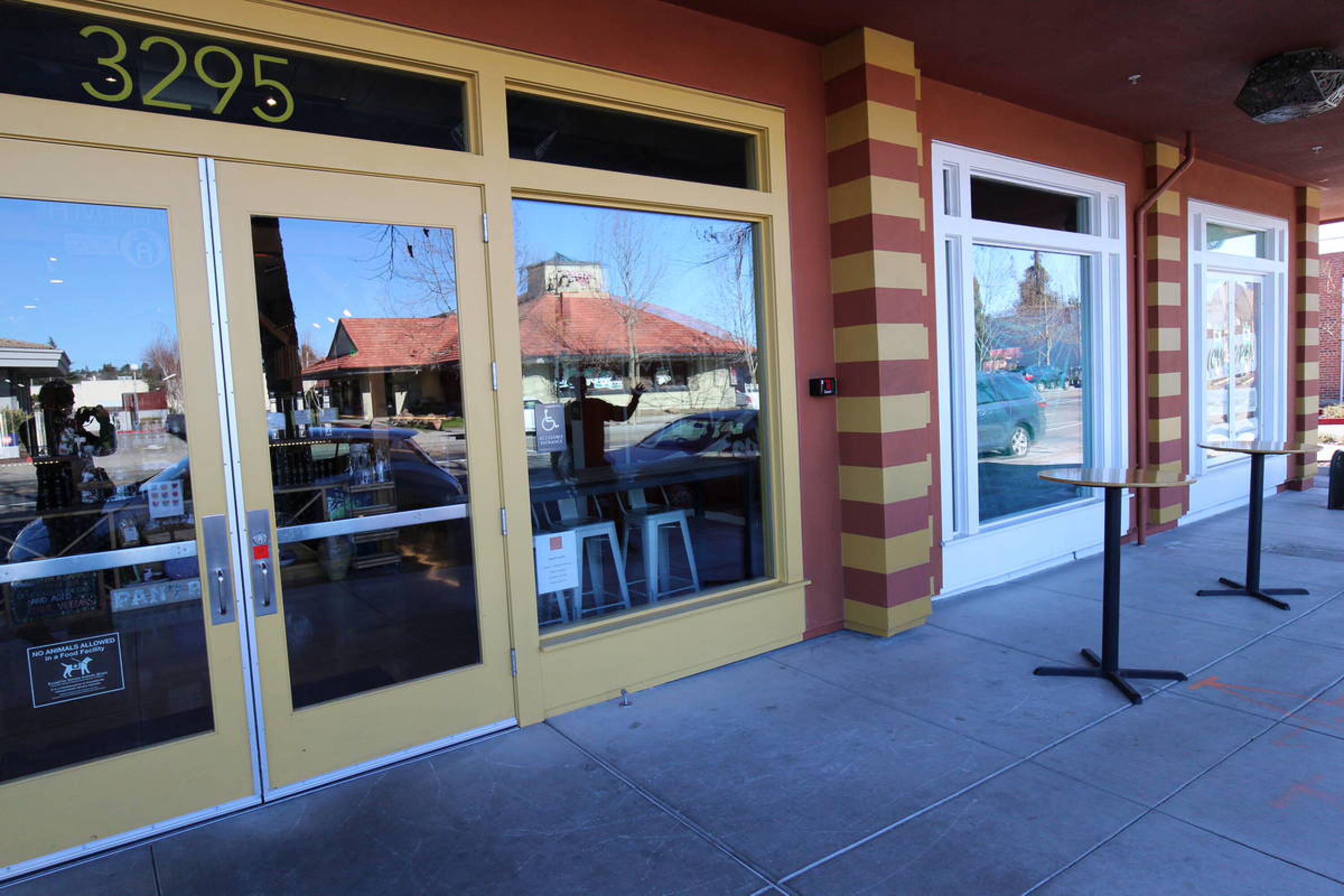 3295 Castro Valley Blvd, Castro Valley, CA 94546