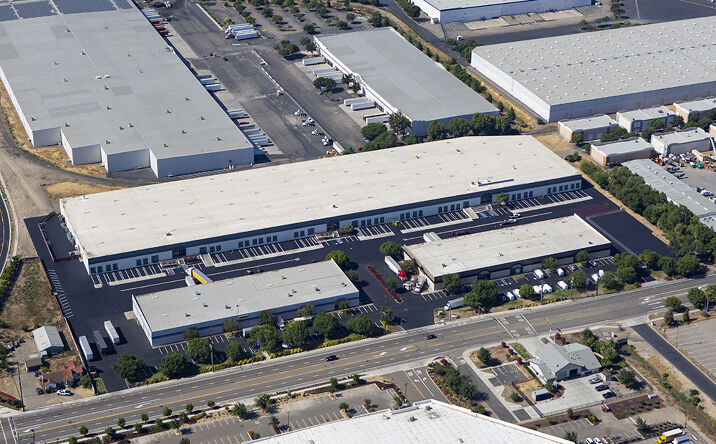 Pictures of Industrial property located at 1050 E Grant Line Rd, Tracy, CA 95304 for lease - image #1