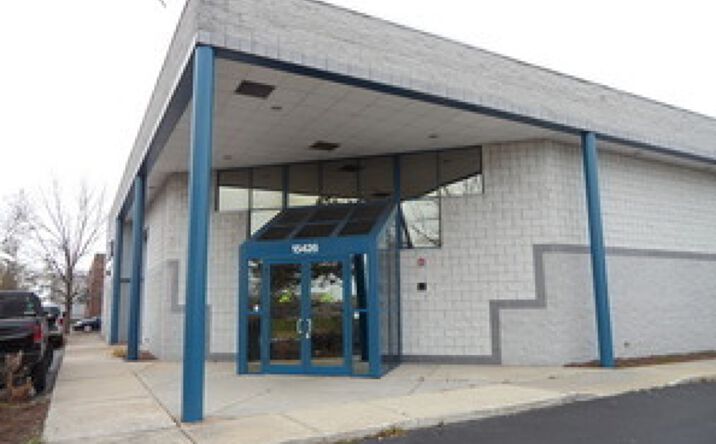 Pictures of Office property located at 15426 S 70th Ct, Orland Park, IL 60462 for lease - image #1
