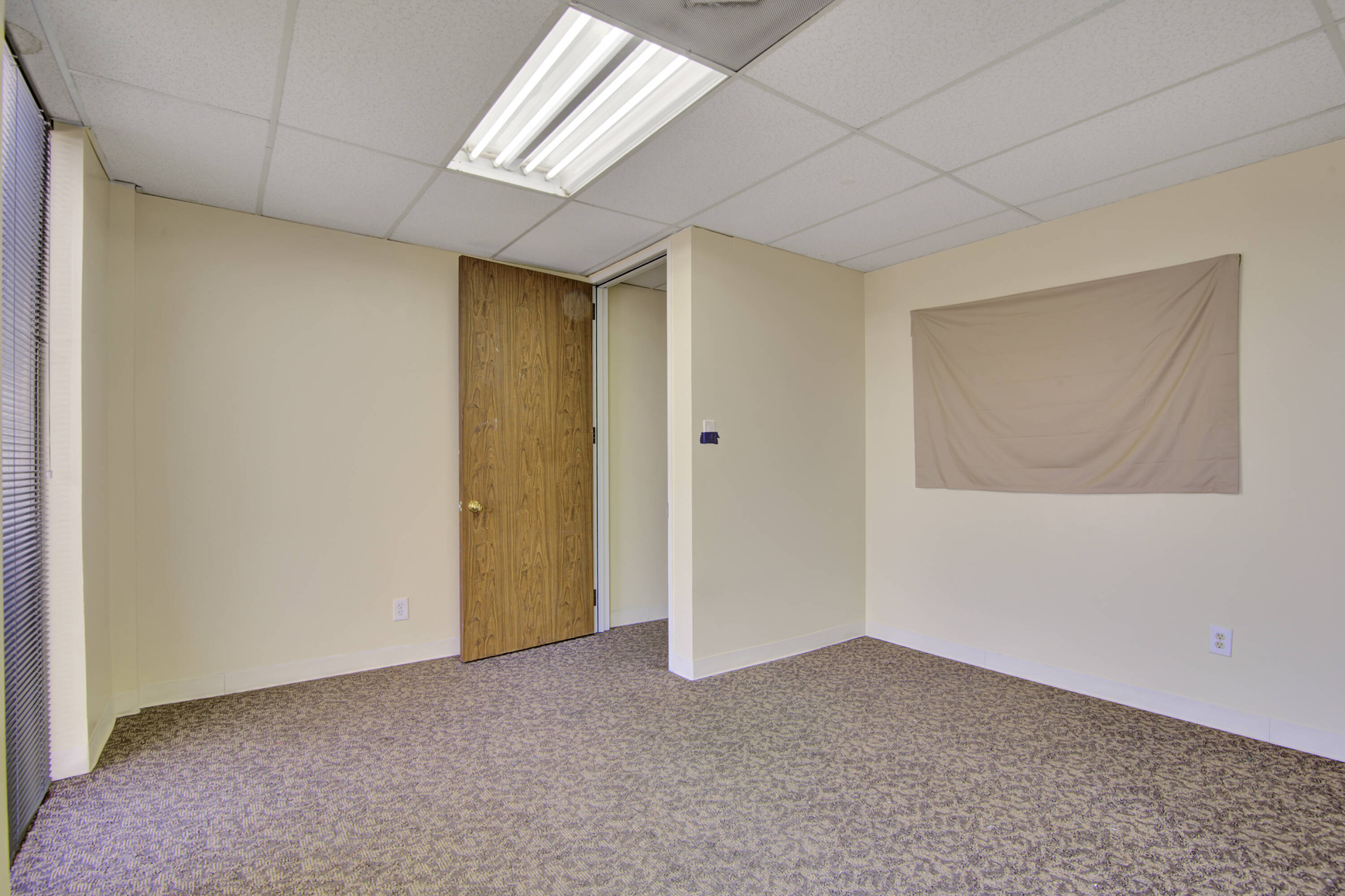 6006 Bellaire Blvd, Houston, TX 77081 Office Space for Lease 7
