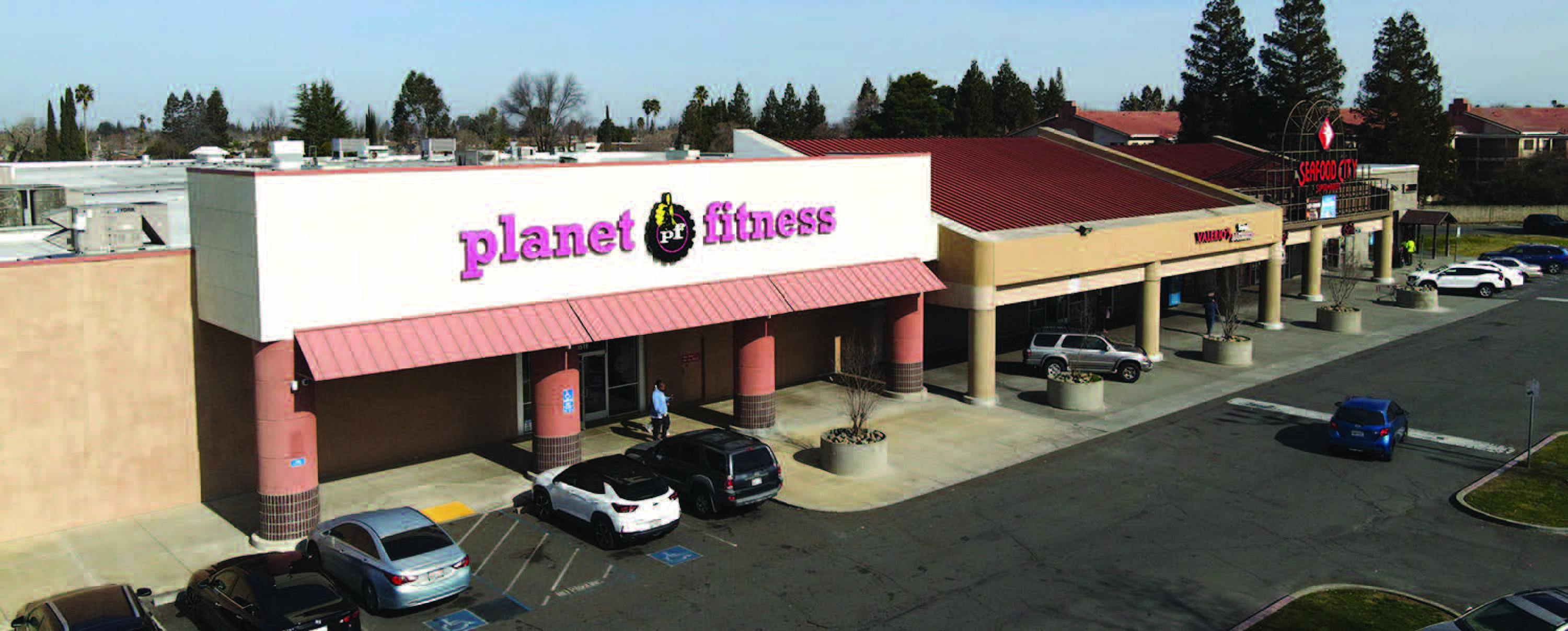 60216051 Mack Road, Sacramento, CA 95823