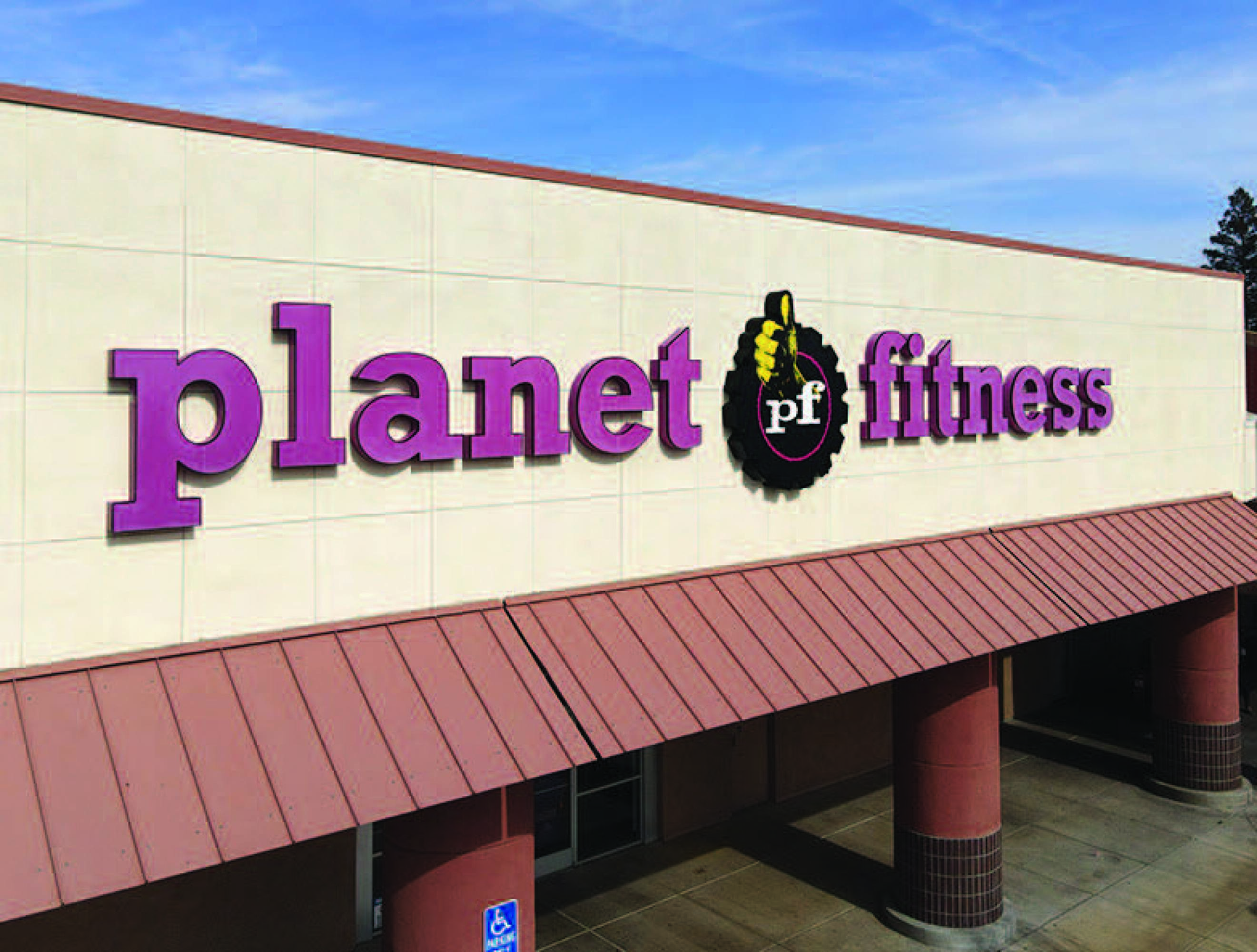 60216051 Mack Road, Sacramento, CA 95823