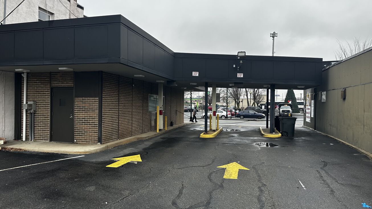 1301 Paterson Plank Rd, Secaucus, NJ 07094 Retail Space for Lease