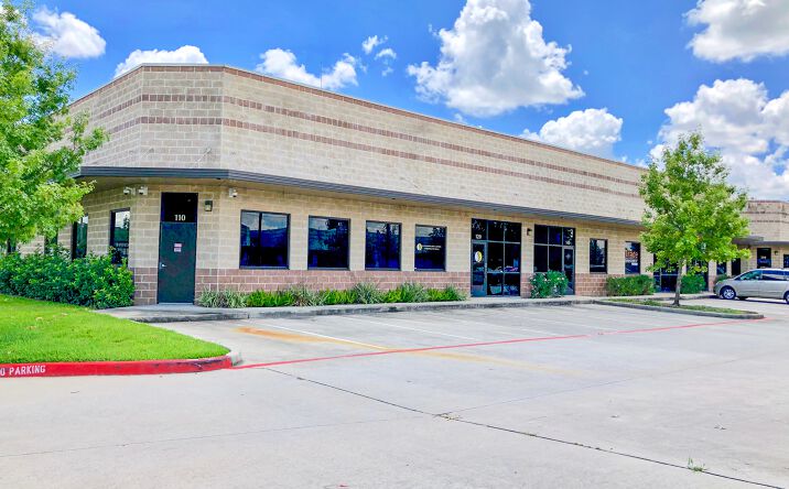 Pictures of Office, Industrial property located at 322-500-504 Spring Hill Dr, Spring, TX 77386 for lease - image #1