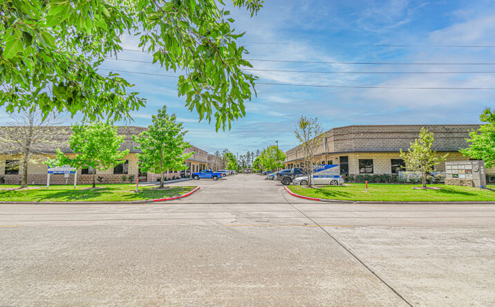 Pictures of Office, Industrial property located at 322 | 500 | 504 Spring Hill Dr, The Woodlands, TX 77386 for lease - image #1