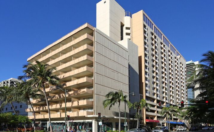 Pictures of Retail, Restaurant property located at 2211 Kūhiō Ave., Honolulu, HI 96815 for lease - image #1