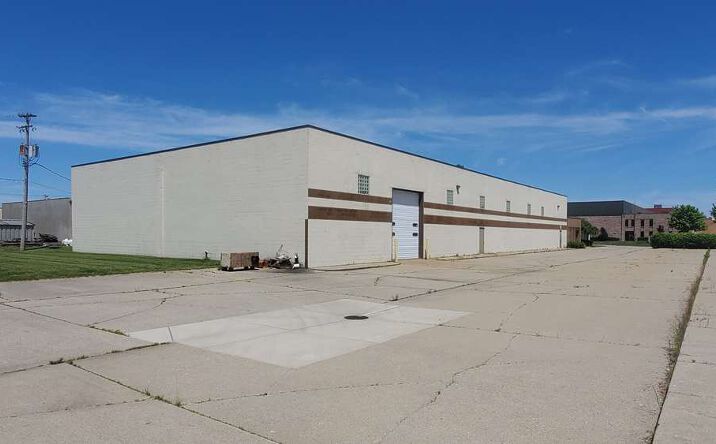 Pictures of Industrial property located at 33891 Doreka Dr, Fraser, MI 48026 for lease - image #1