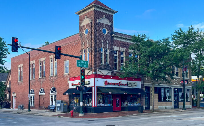 Pictures of Office property located at 303 W Main St, St. Charles, IL 60174 for lease - image #1