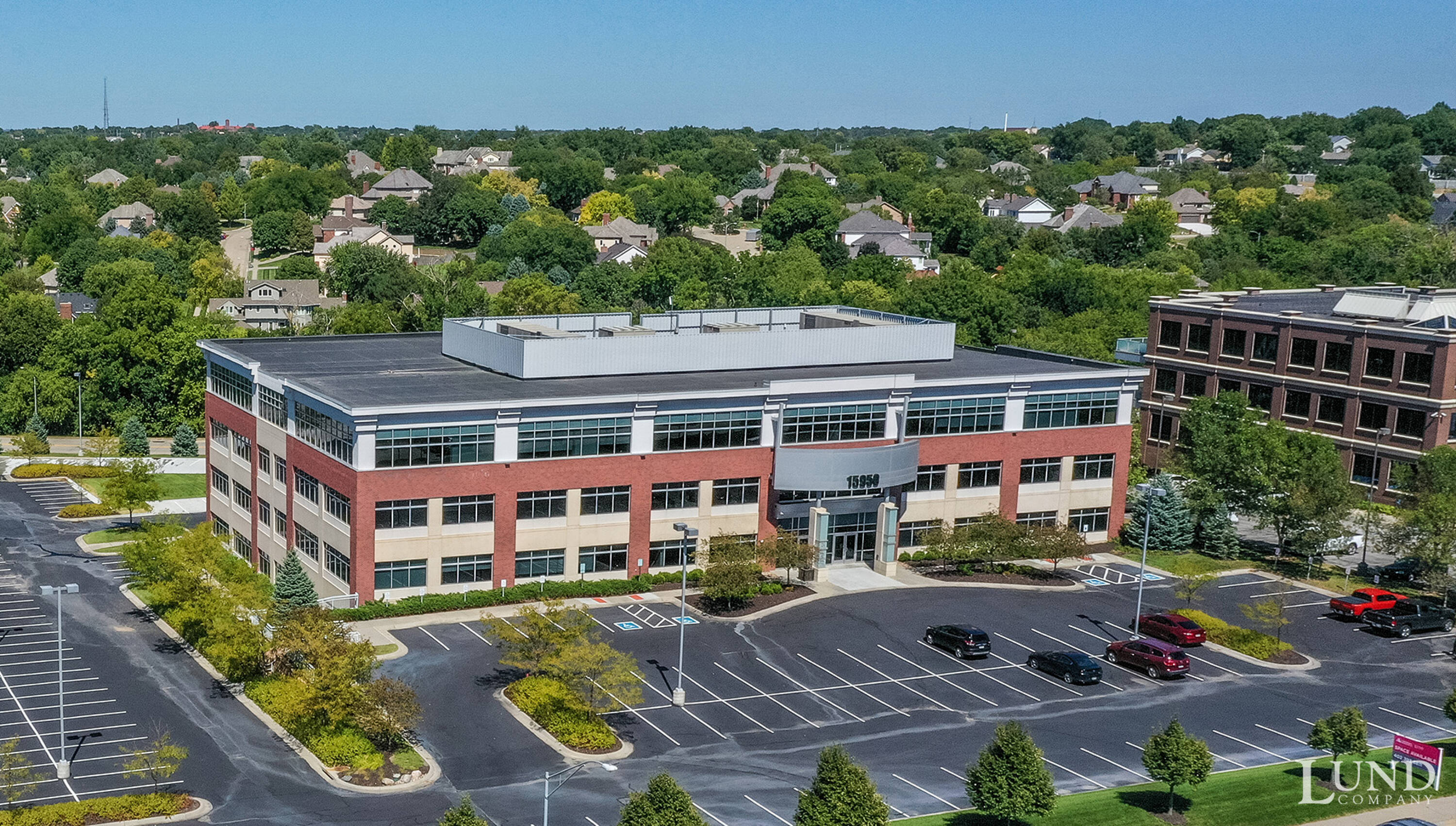 15950 W Dodge Road, Omaha, NE 68118