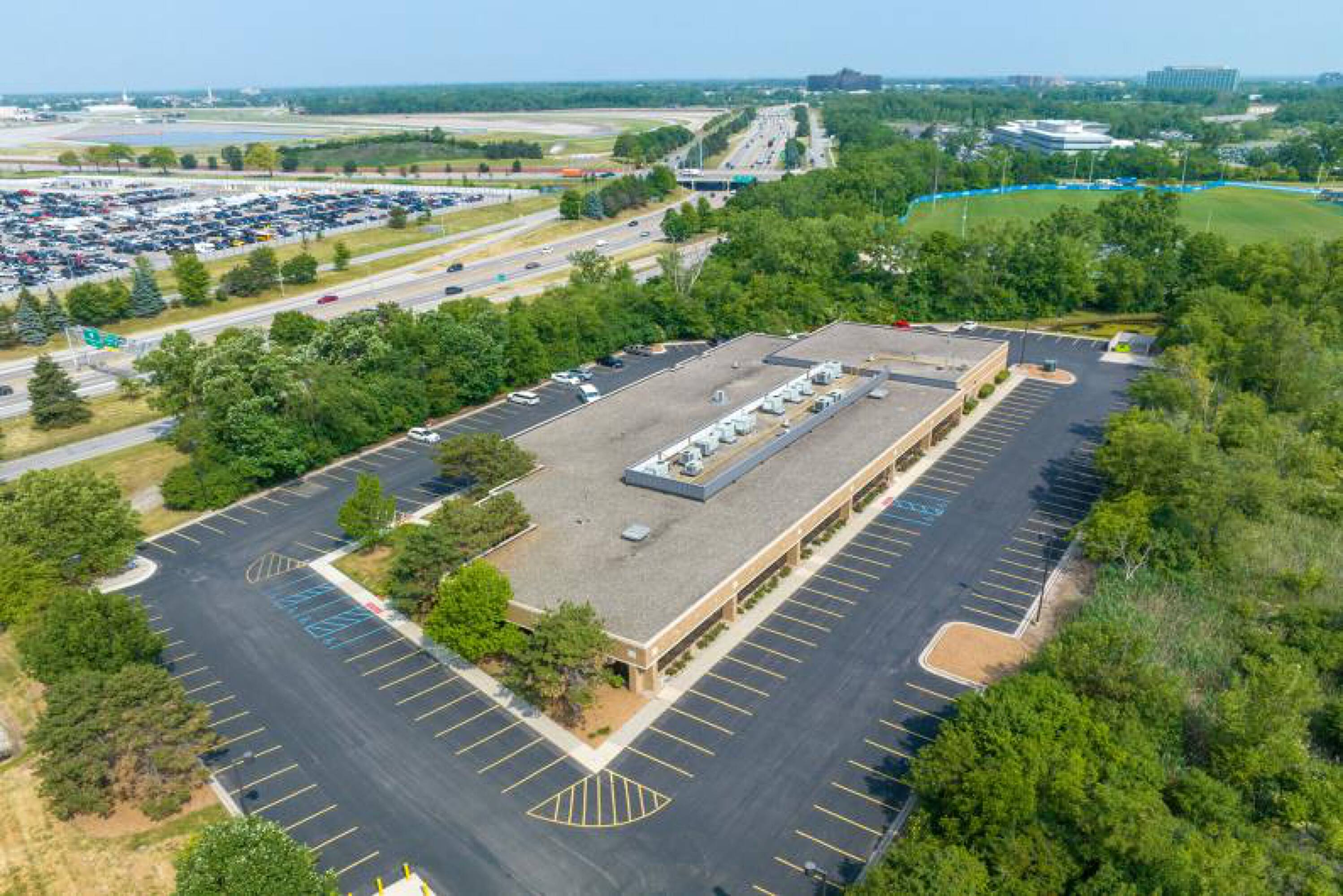 17500 Federal Dr, Allen Park, MI 48101