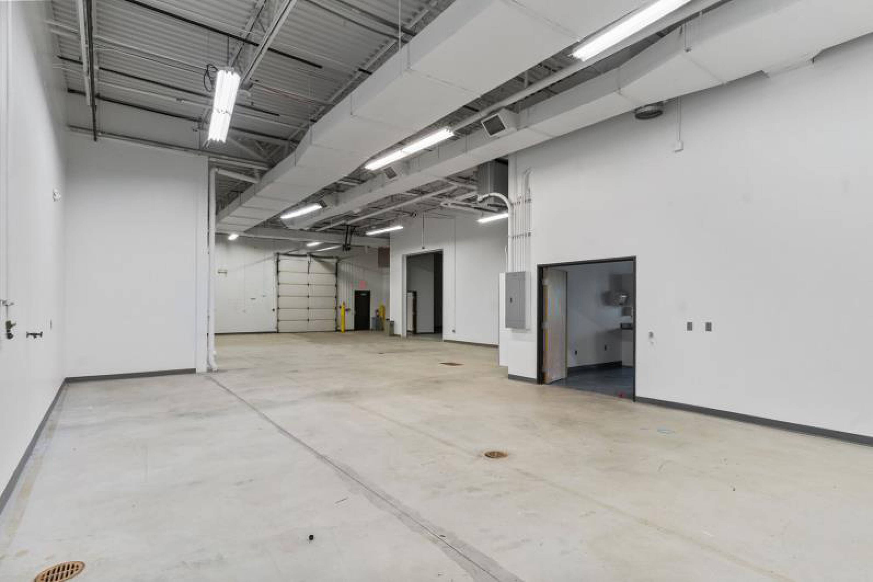 17500 Federal Dr, Allen Park, MI 48101