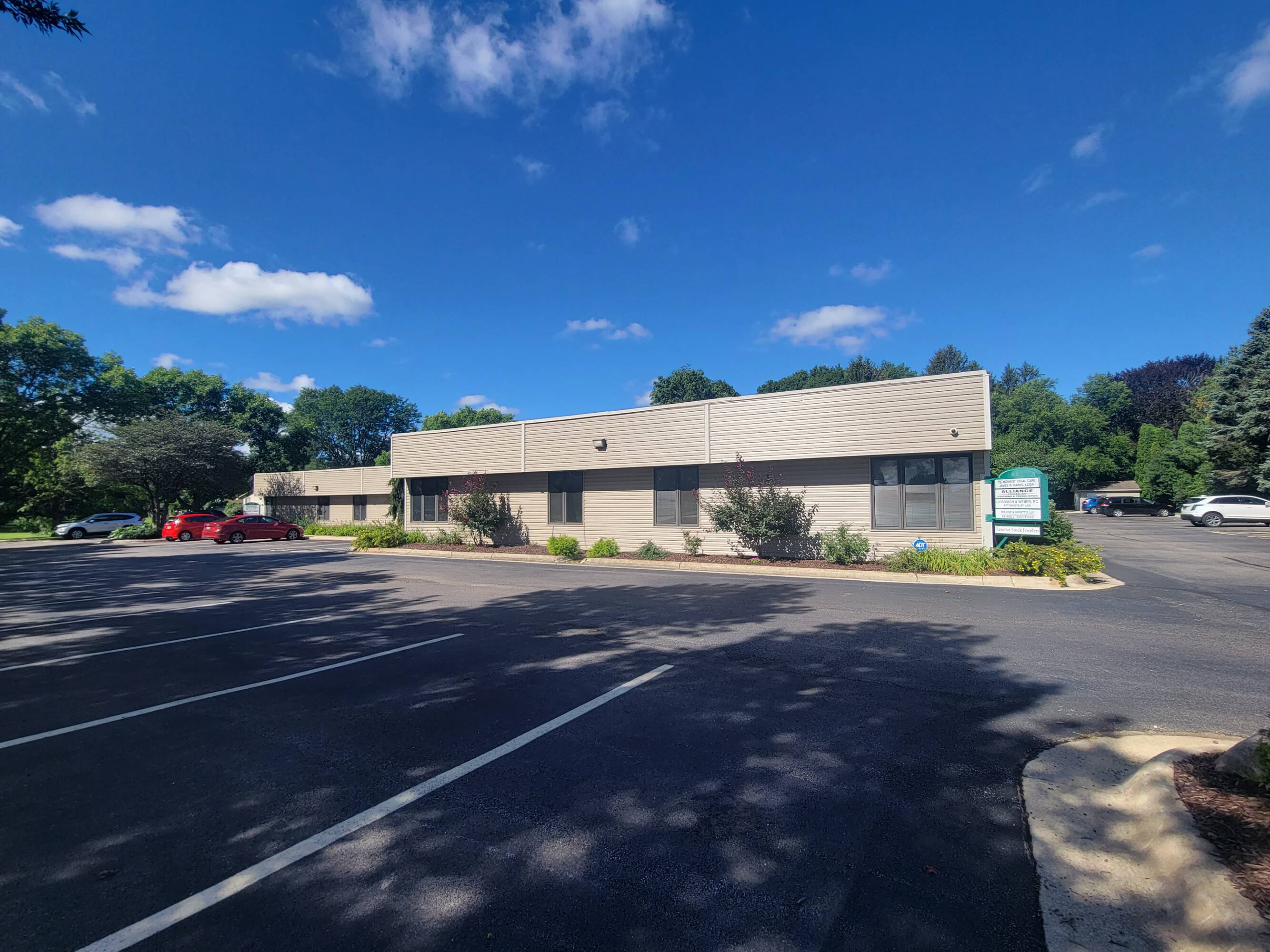 415 S Mulford Rd, Rockford, IL 61108