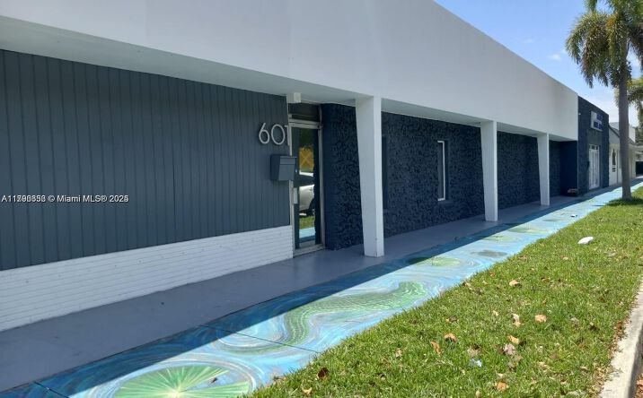 Pictures of Industrial, Retail property located at 601 S 21st Ave, Hollywood, FL 33020 for lease - image #1