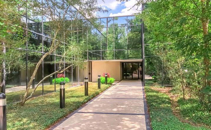 Pictures of Office property located at 2203 Timberloch Place, The Woodlands, TX 77380 for lease - image #1