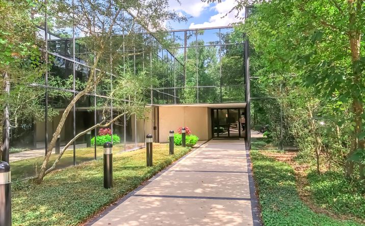 Pictures of Office property located at 2204 Timberloch Place, The Woodlands, TX 77380 for lease - image #1