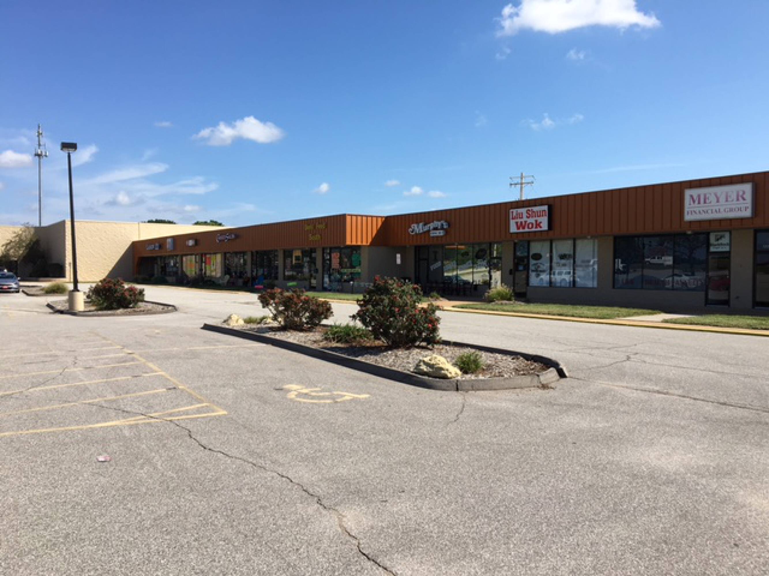 13218 Tesson Ferry Rd, St. Louis, MO 63128