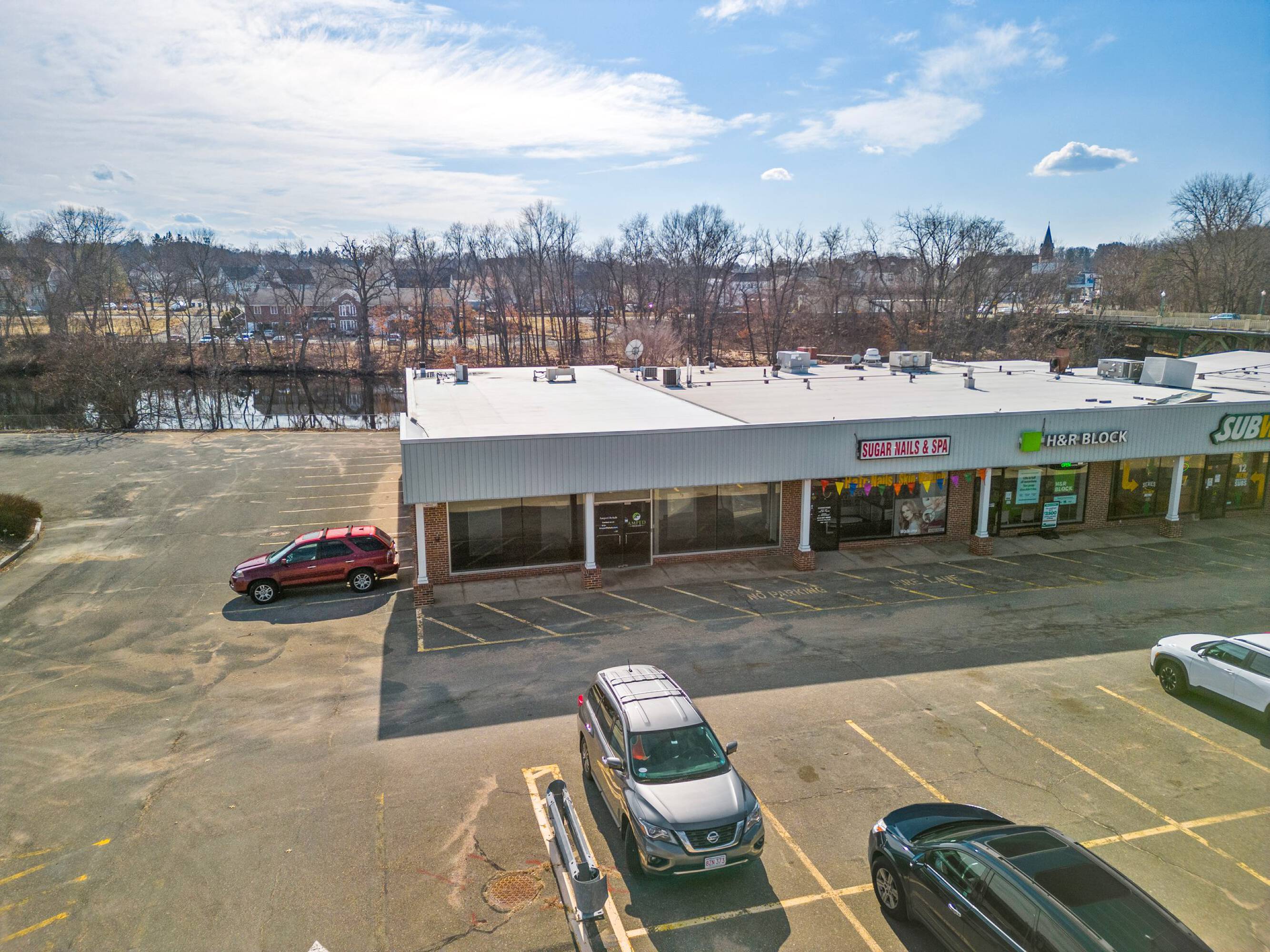 52 East St, Ludlow, MA 01056