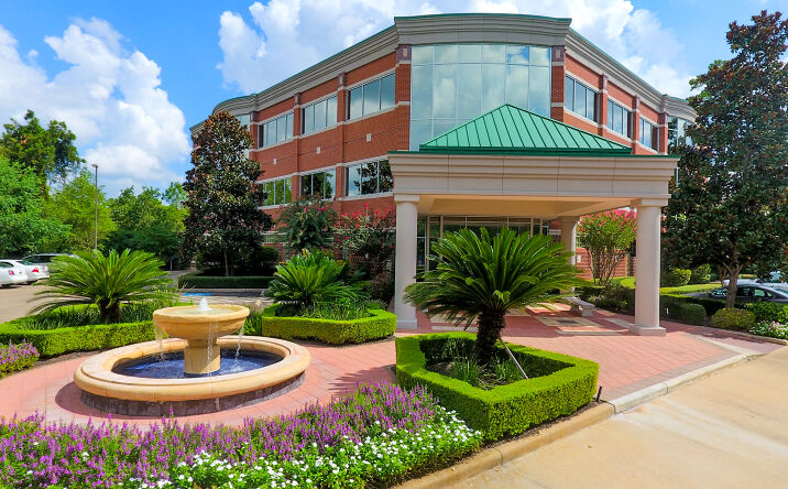 Pictures of Office property located at 9400 Grogans Mill Road, The Woodlands, TX 77380 for lease - image #1