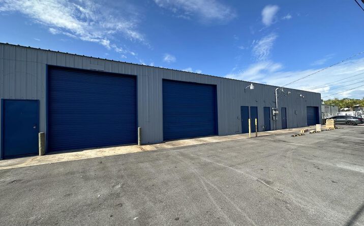 Pictures of Industrial property located at 2140 20th St, Sarasota, FL 34234 for lease - image #1