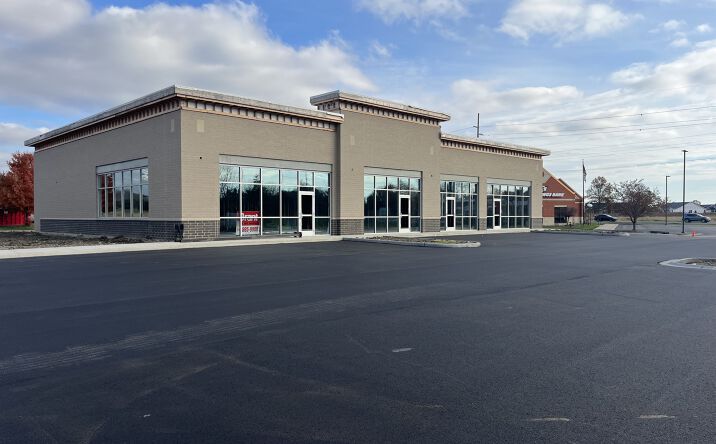 Pictures of Retail, Office, Restaurant property located at 10845 Parrish Ave, St John, IN 46373 for lease - image #1