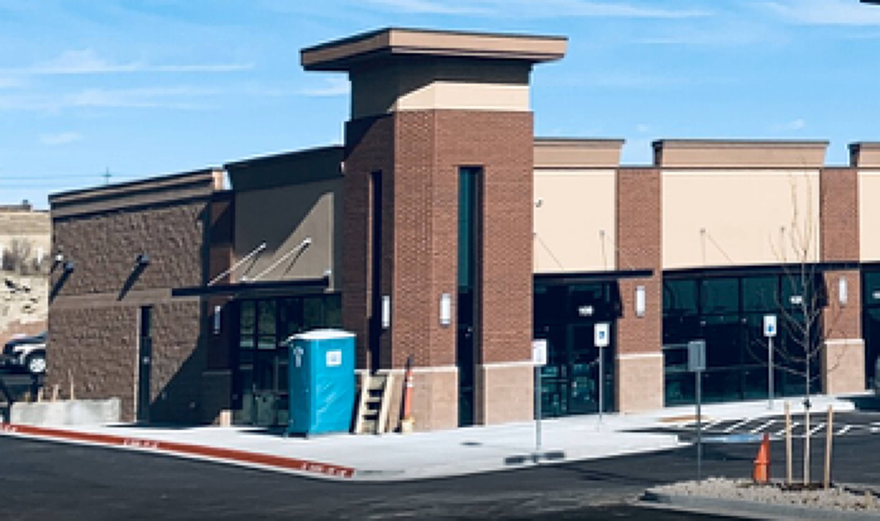 5660 Barnes Rd, Colorado Springs, CO 80917