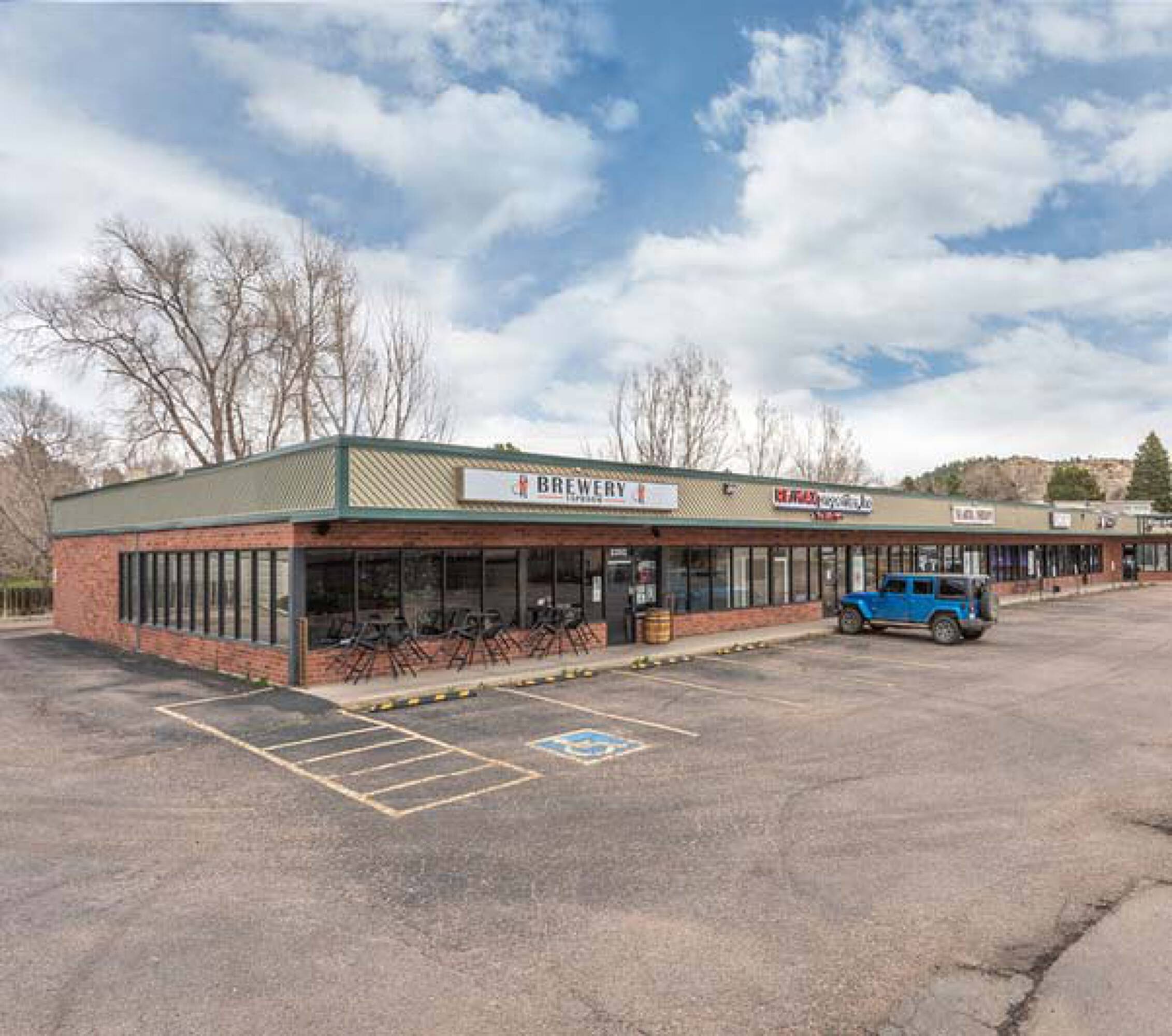 3356 Templeton Gap Rd, Colorado Springs, CO 80907