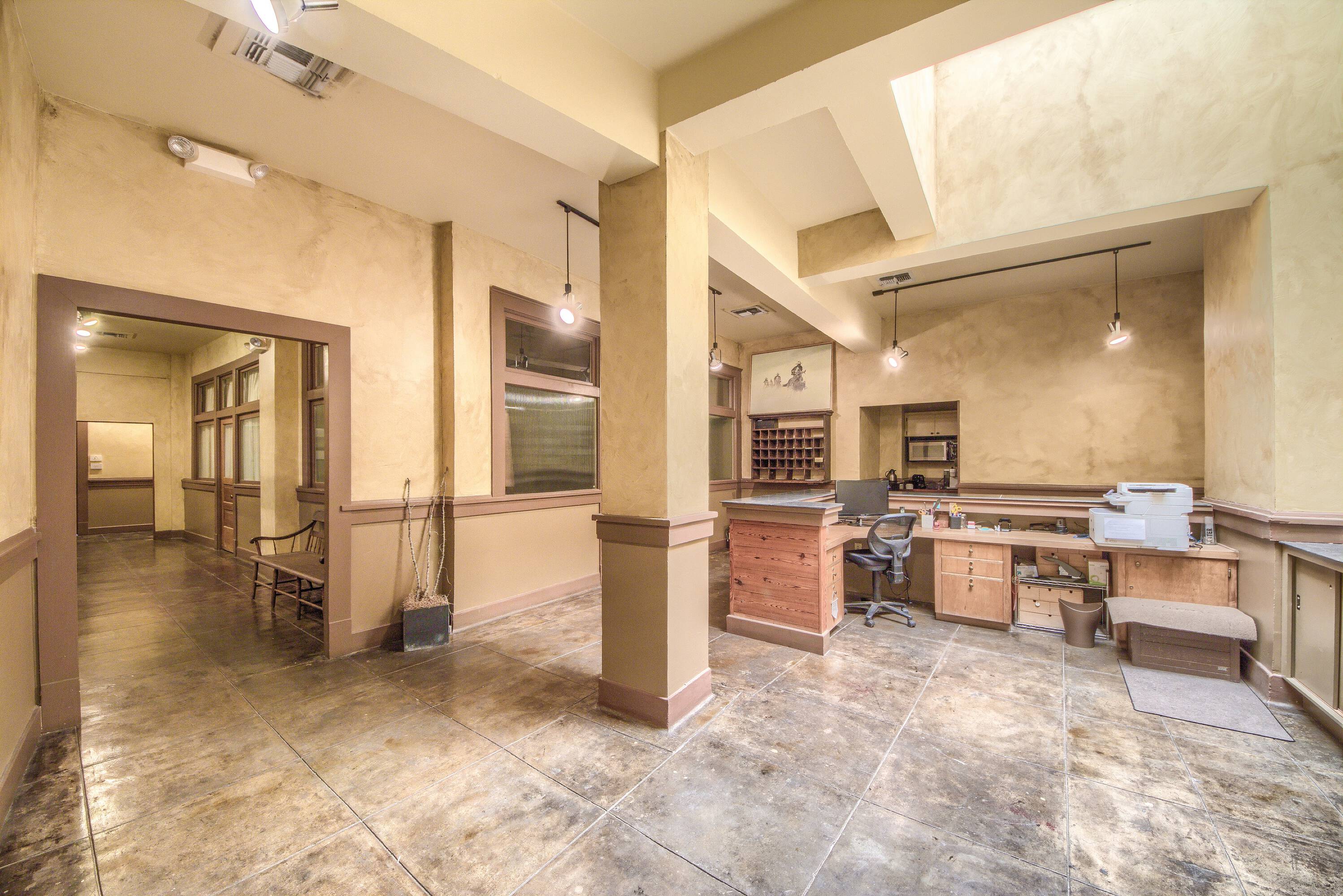 212 Losoya St, San Antonio, TX 78205