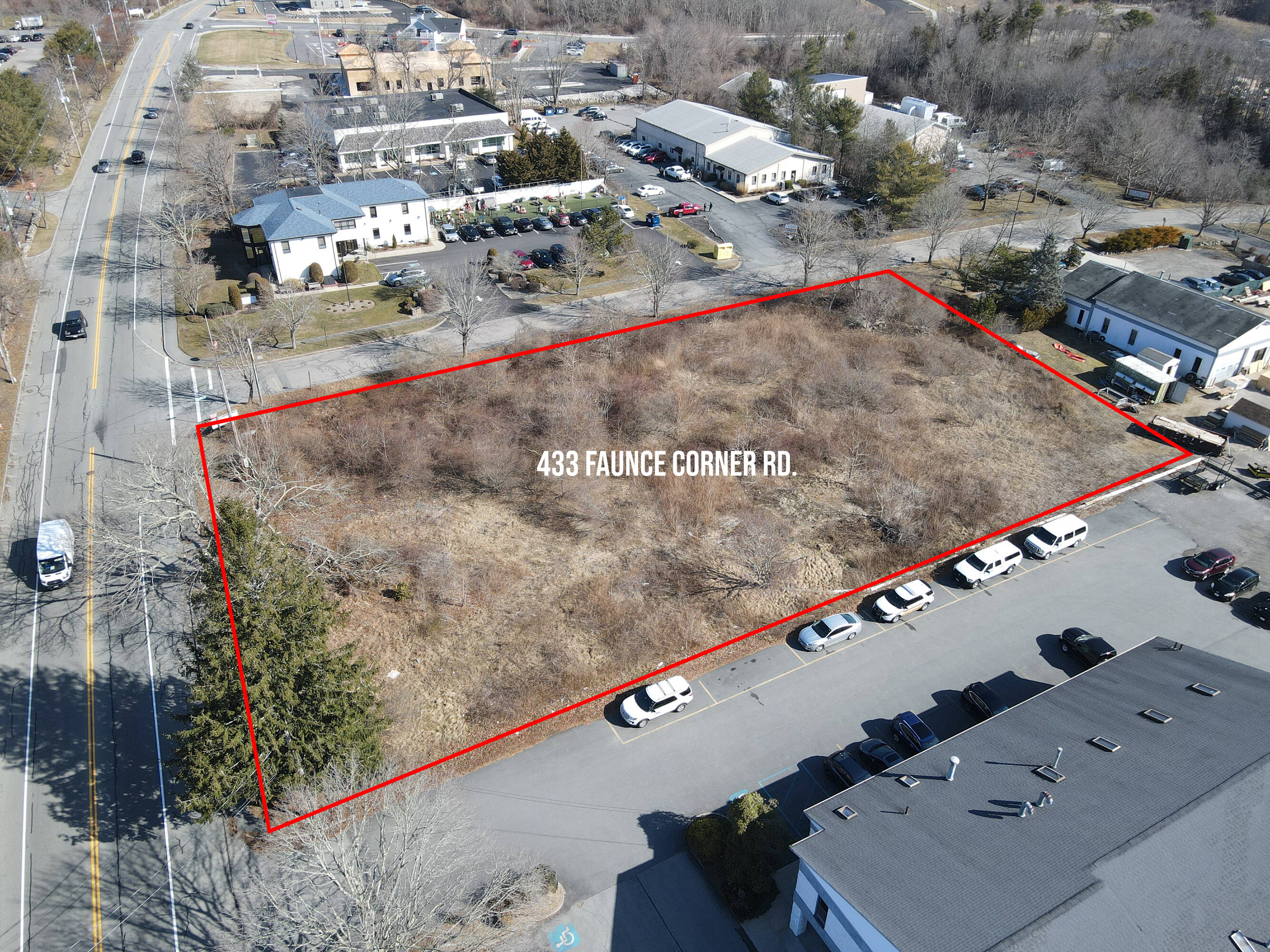 433 Faunce Corner Rd, Dartmouth, MA 02747