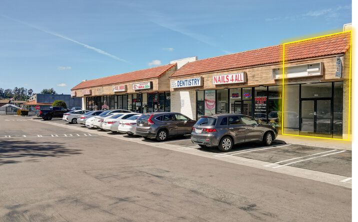 Pictures of Retail property located at 120 W El Norte Pkwy, Escondido, CA 92026 for lease - image #1
