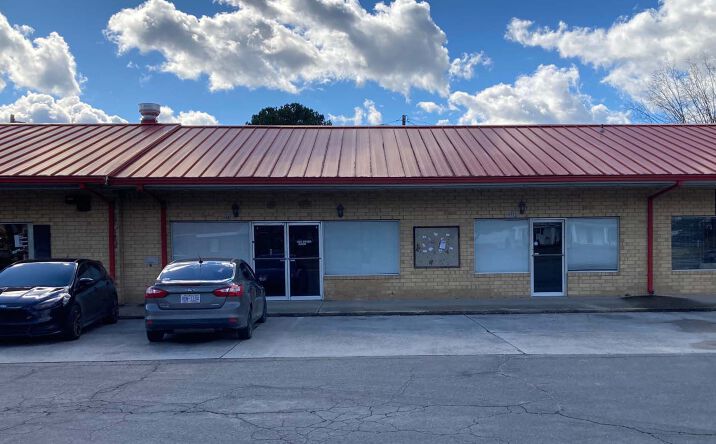 Pictures of Retail property located at 1269 Greenwood Rd, Sanford, NC 27332 for lease - image #1