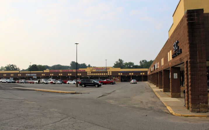Pictures of Retail property located at 7523 State Ave, Kansas City, KS 66112 for lease - image #1