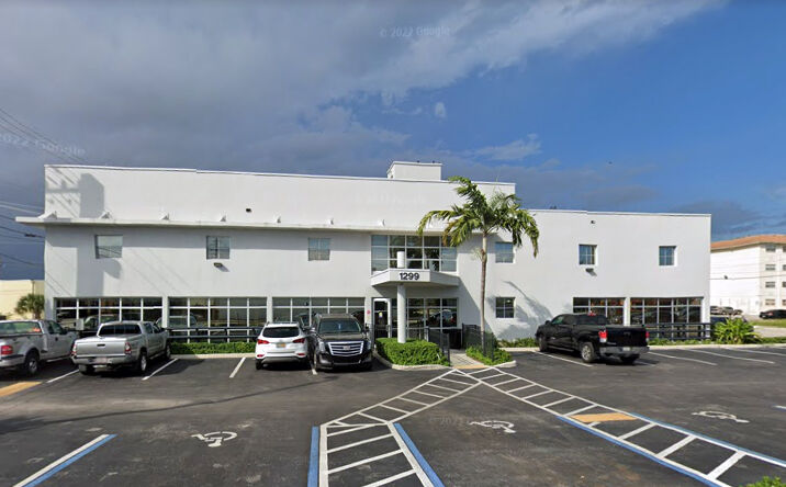 Pictures of Office property located at 1299 E Commercial Blvd, Oakland Park, FL 33334 for lease - image #1