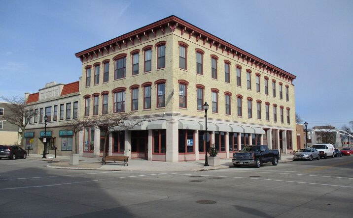 Pictures of Office property located at 701 N 8th St, Sheboygan, WI 53081 for lease - image #1