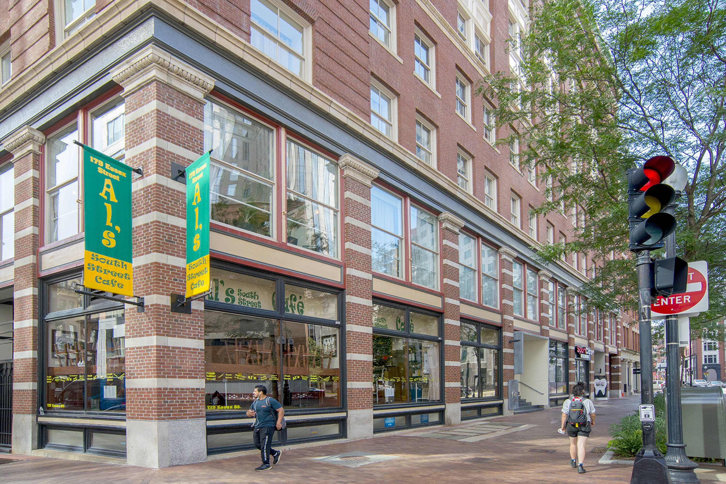 82 Lincoln St, Boston, MA 02111