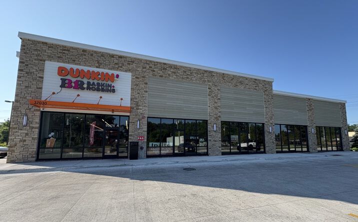 Pictures of Retail property located at 37040 Green St, New Baltimore, MI 48047 for lease - image #1