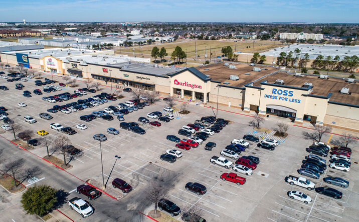 Pictures of Retail property located at 20290 Katy Fwy, Katy, TX 77449 for lease - image #1