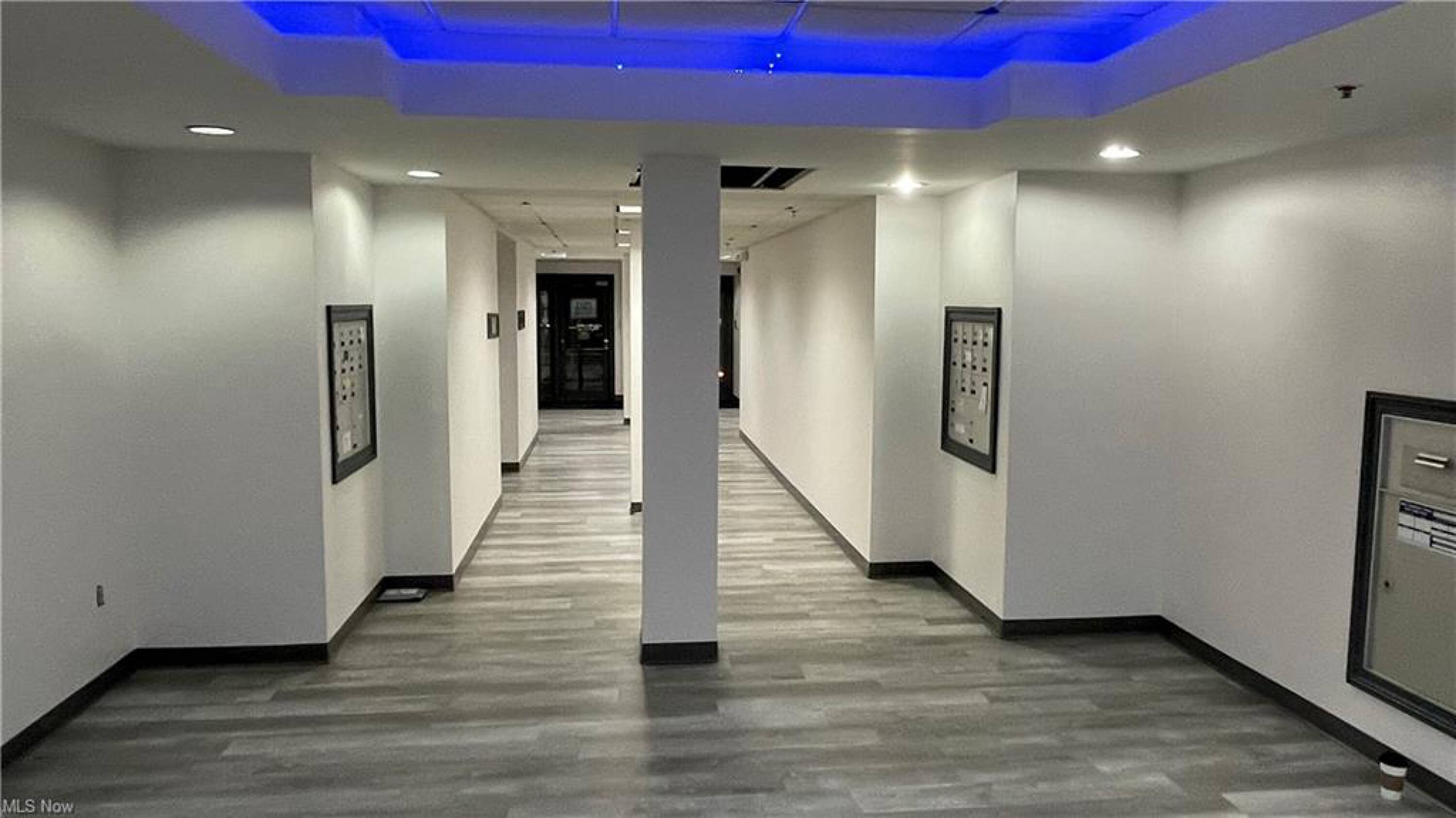 2020 Front St, Cuyahoga Falls, OH 44221