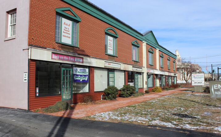 Pictures of Office property located at 2348 Whitney Ave, Hamden, CT 06518 for lease - image #1