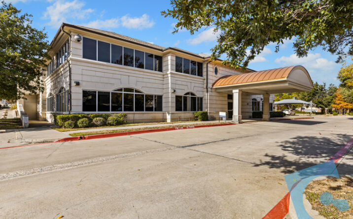 Pictures of Office property located at 1601 Lancaster Dr, Grapevine, TX 76051 for lease - image #1