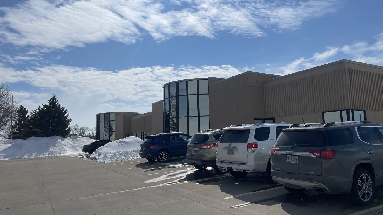 3401 N Louise Ave, Sioux Falls, SD 57107 Office Space for Lease 3401 Building