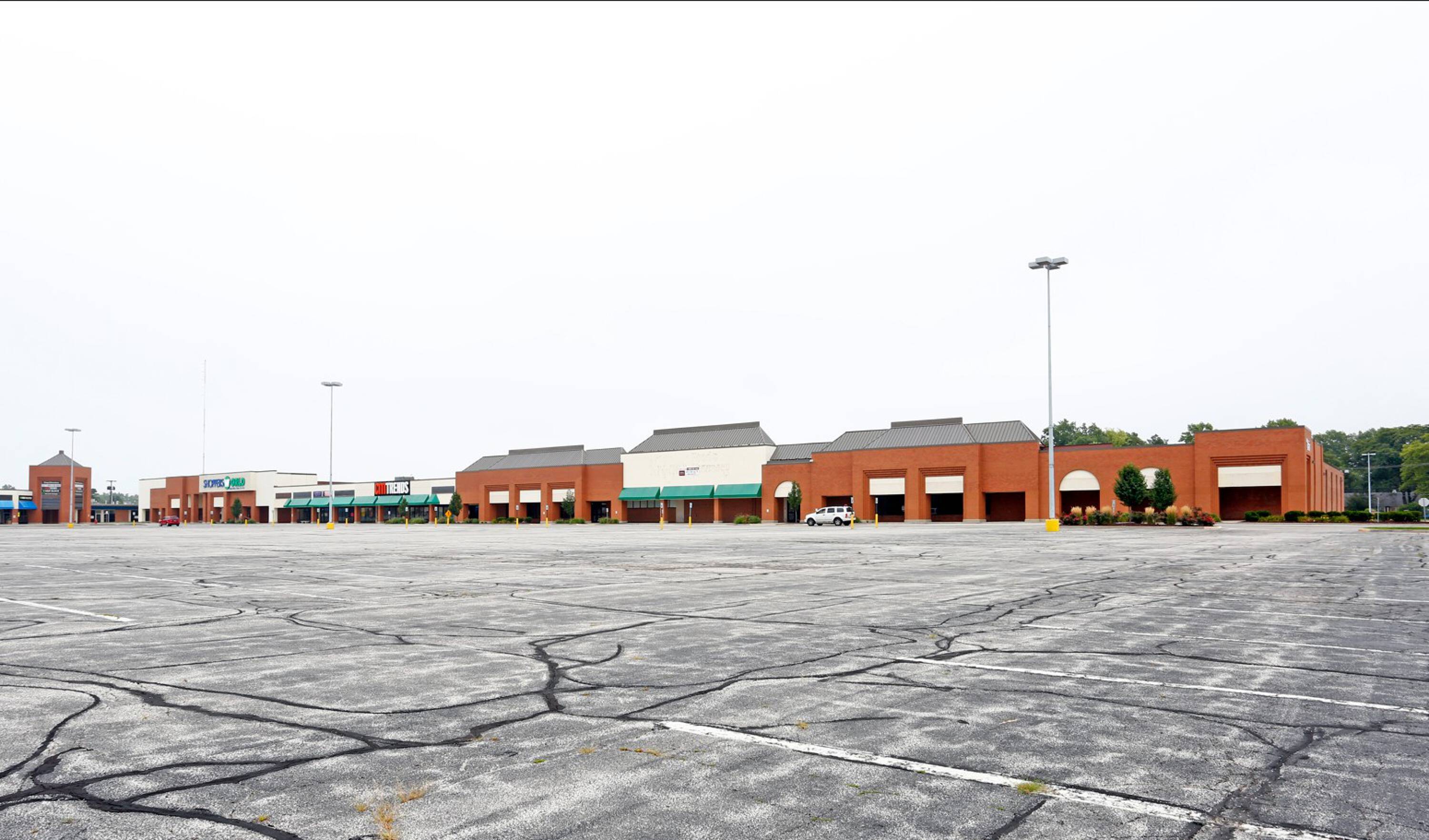 1339 S Byrne Rd, Toledo, OH 43614