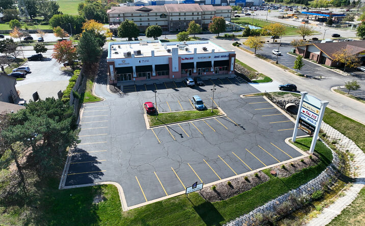 Pictures of Retail, Restaurant property located at 7431 E State St, Rockford, IL 61108 for lease - image #1