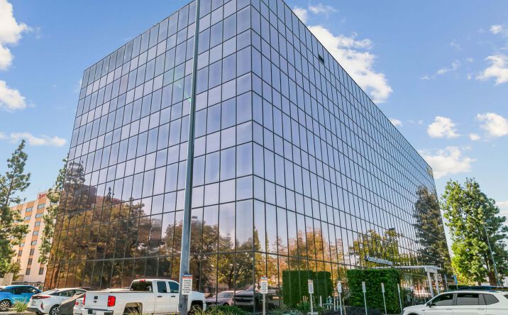 Pictures of Office property located at 2550 N Hollywood Way, Burbank, CA 91505 for lease - image #1