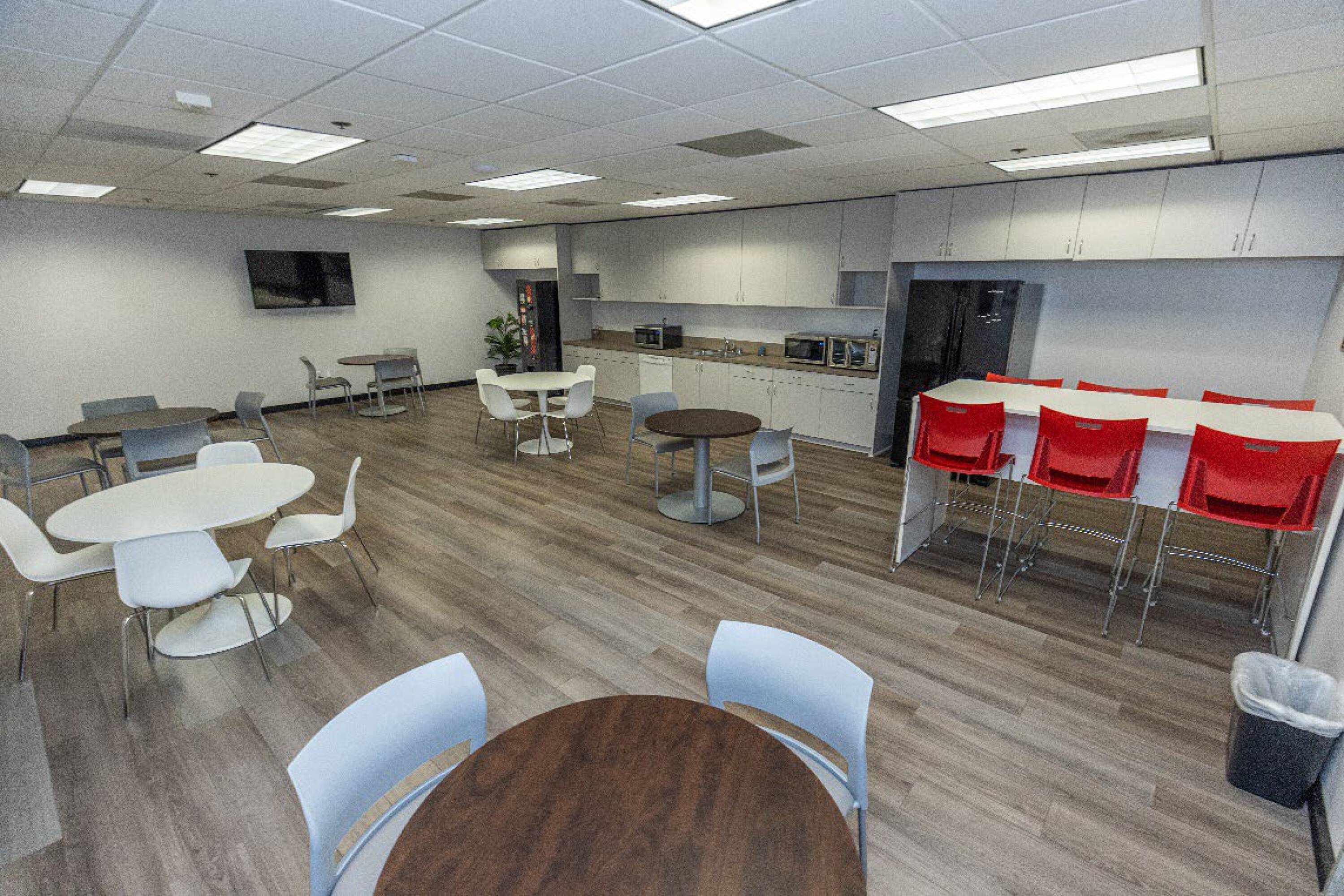 27200-tourney-rd-santa-clarita-ca-91355-crexi
