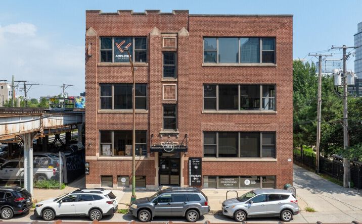Pictures of Retail, Office property located at 314 W Institute Pl, Chicago, IL 60610 for lease - image #1