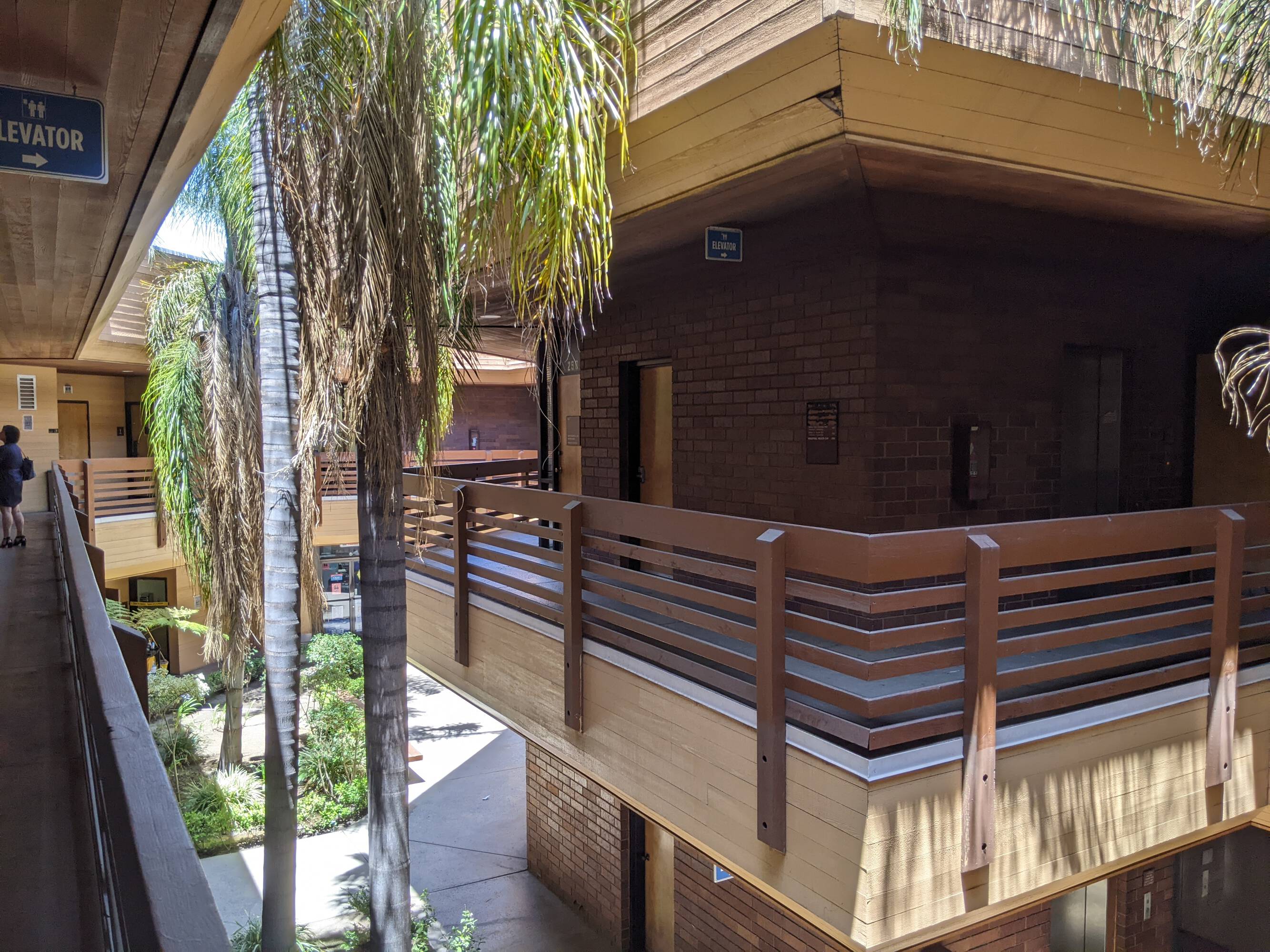 1902 Royalty Dr, Pomona, CA 91767